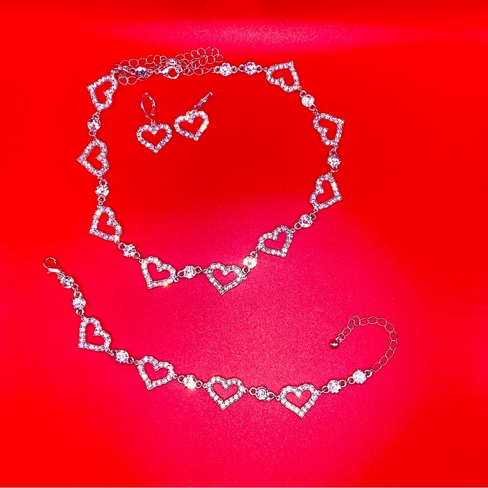 3 piece jewelry set…. necklace bracelet earrings. ￼